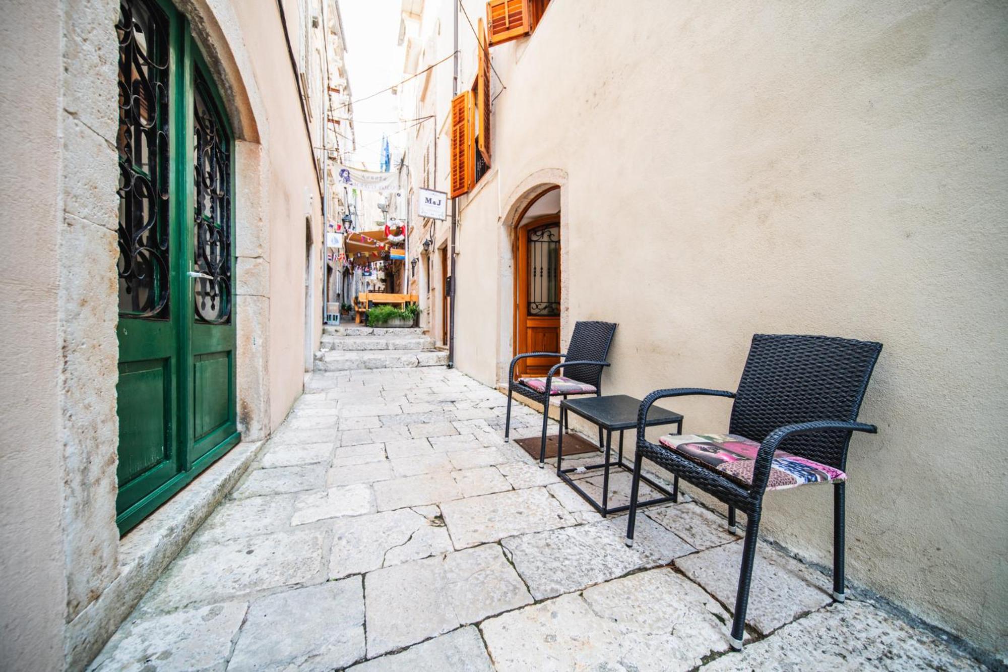 M & J Central Suites Korcula Town Exterior photo