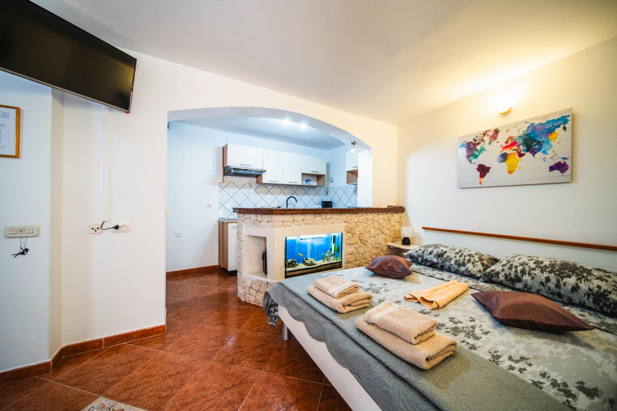 M & J Central Suites Korcula Town Exterior photo